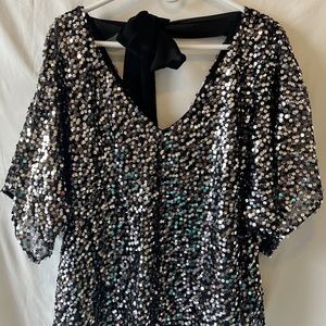 Sequence top White House Black Market